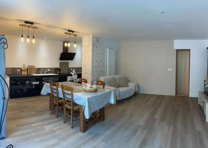 度假居 Longere Typique Charentaise Migron